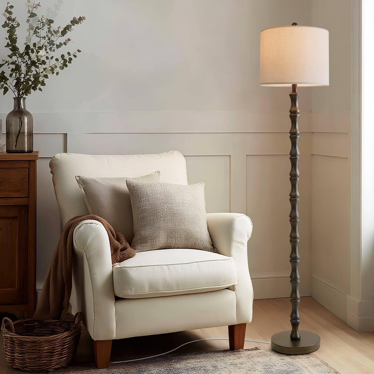 BOBOMOMO 62" Rustic Floor Lamp for Living Room, Retro Farmhouse Floor Lamp Rotary Switch, Resin Standing Lamp for Living Room, Corner, Dining Room, Bedroom, House