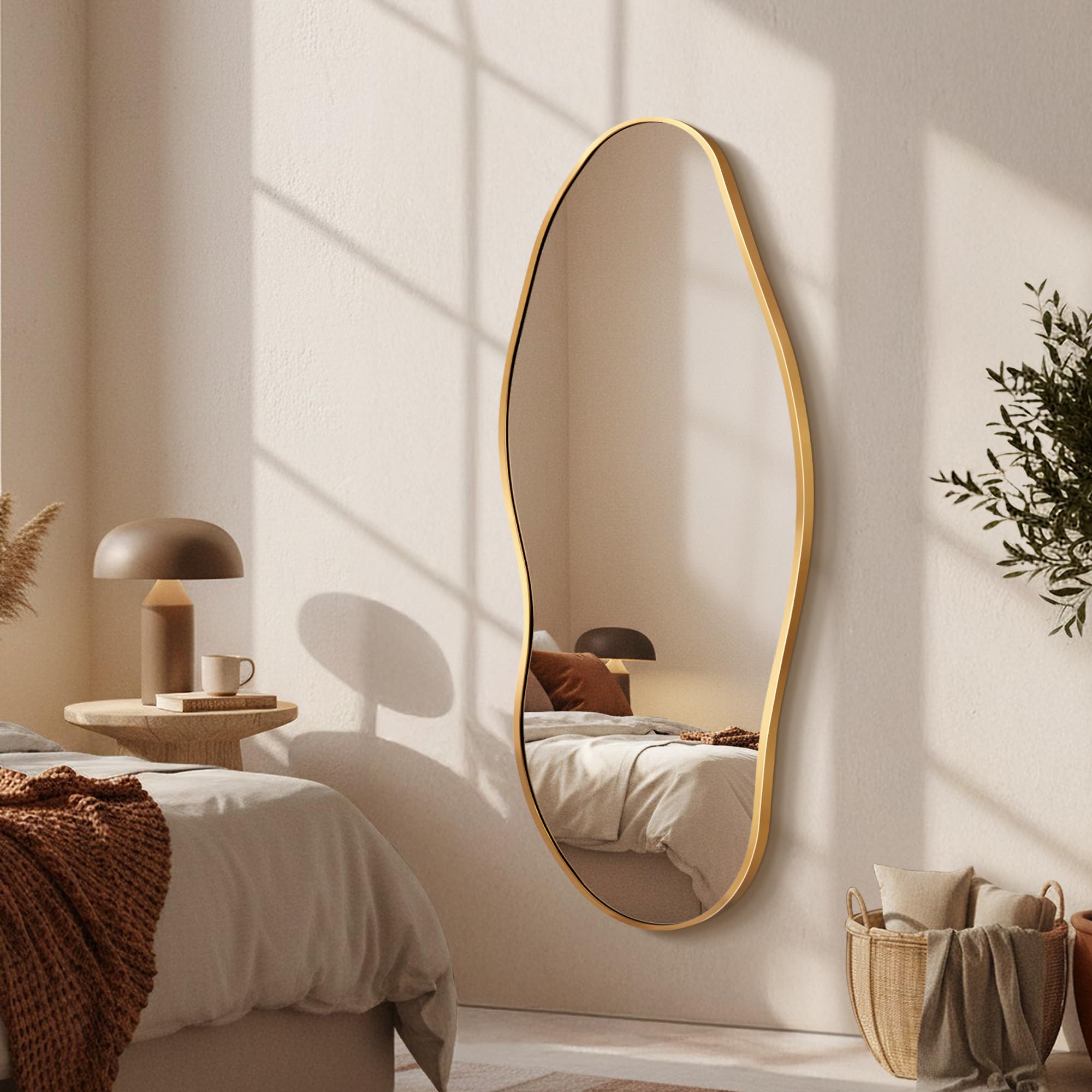 Auréa Form™ Statement Mirror