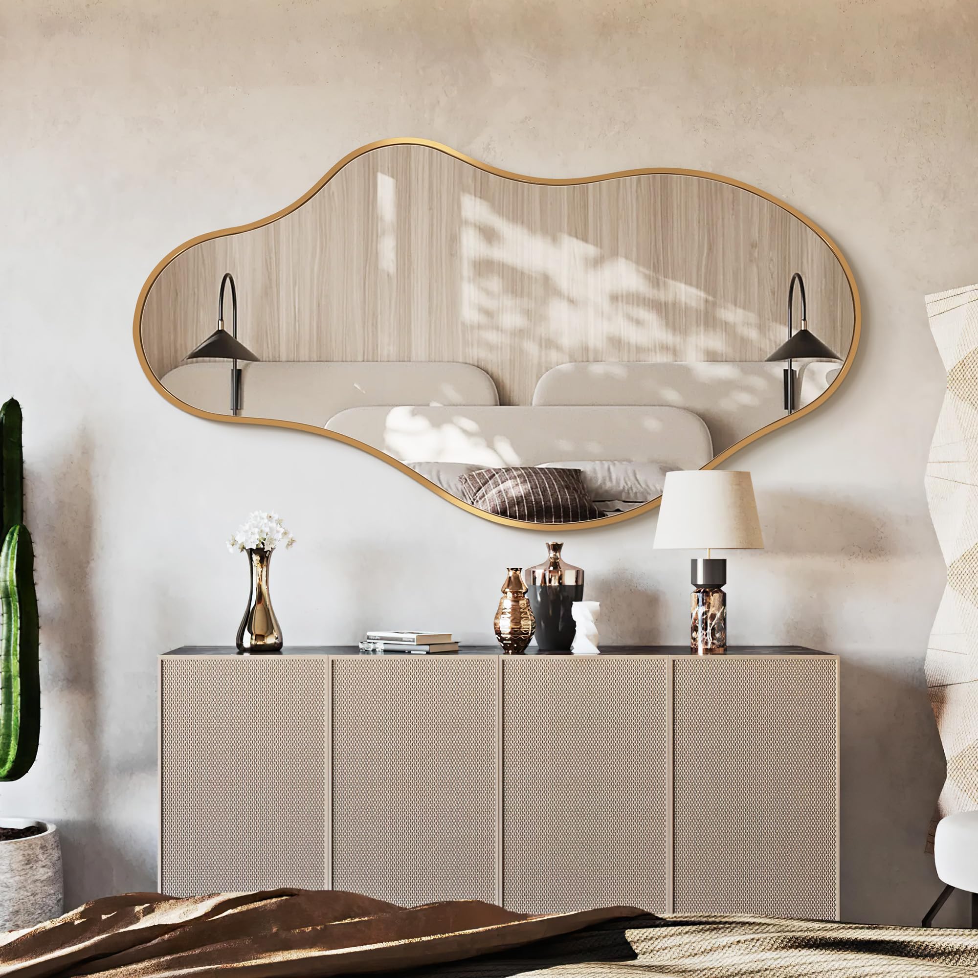 Auréa Form™ Statement Mirror