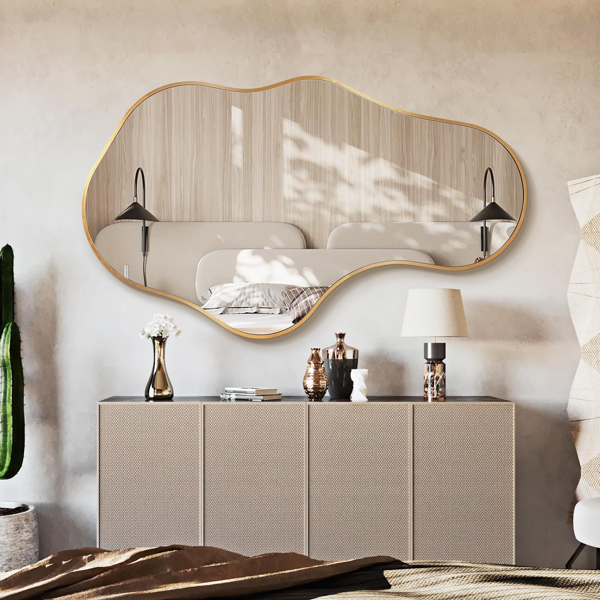 Auréa Form™ Statement Mirror